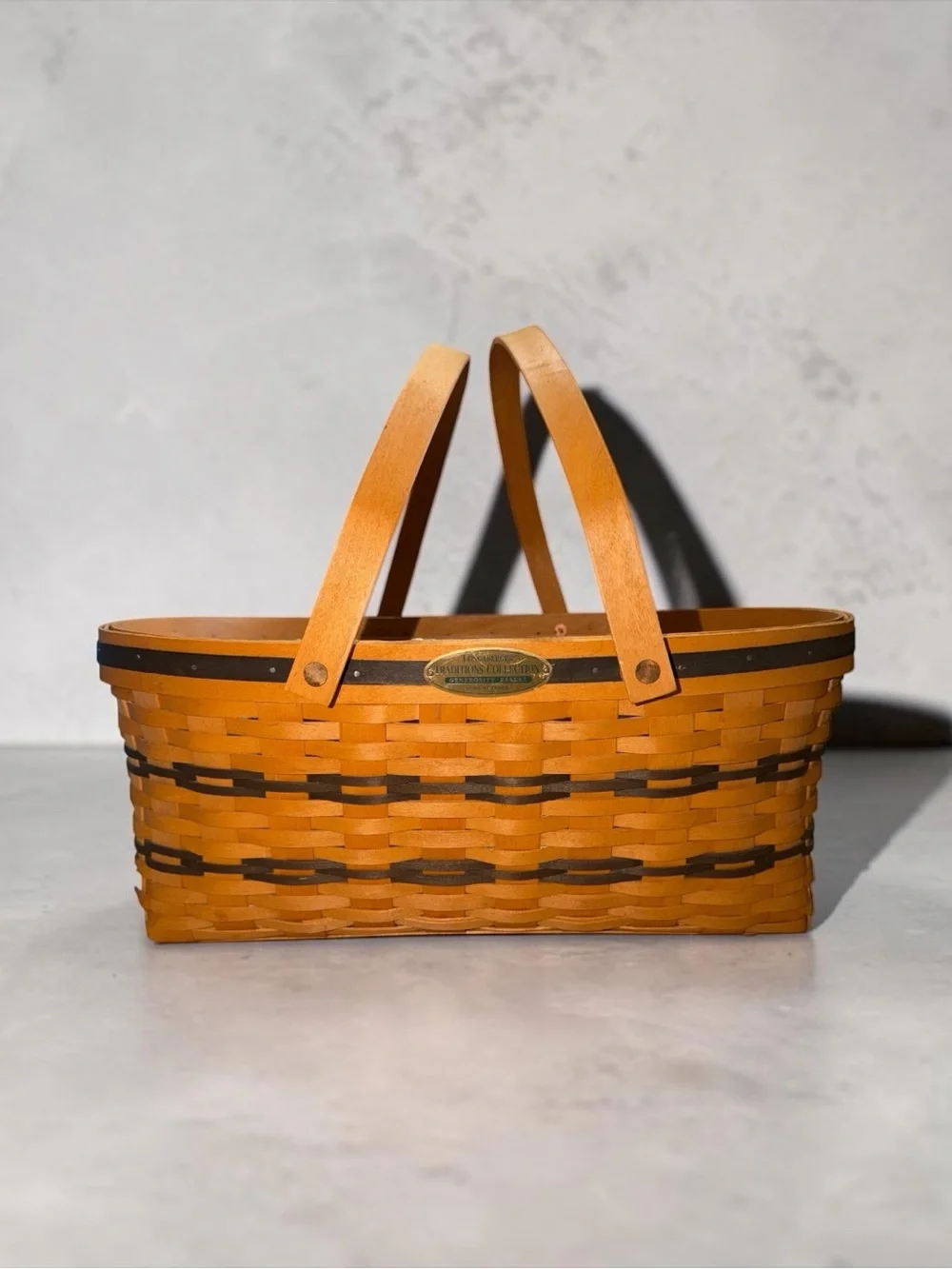 VINTAGE Longaberger Traditions Collection Generosity Basket